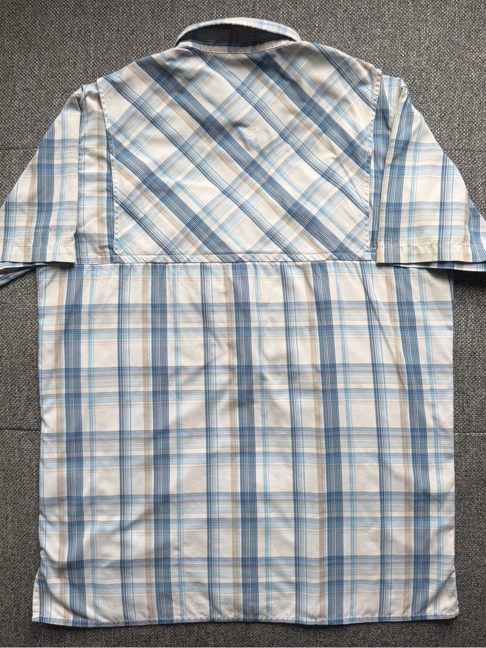 Columbia Beige and Blue Plaid Short-Sleeve Button-Down Shirt - Picture 3 of 5